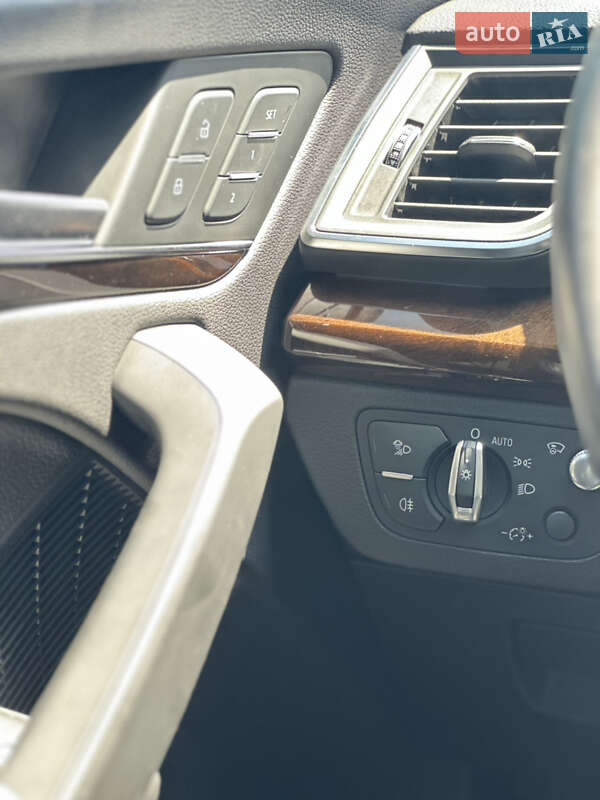 Внедорожник / Кроссовер Audi Q5 2018 в Запорожье