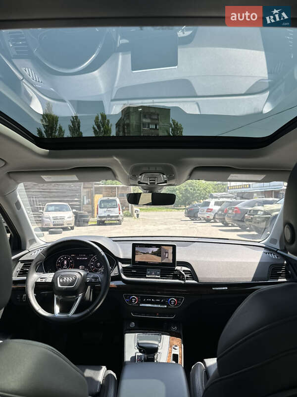 Внедорожник / Кроссовер Audi Q5 2018 в Запорожье