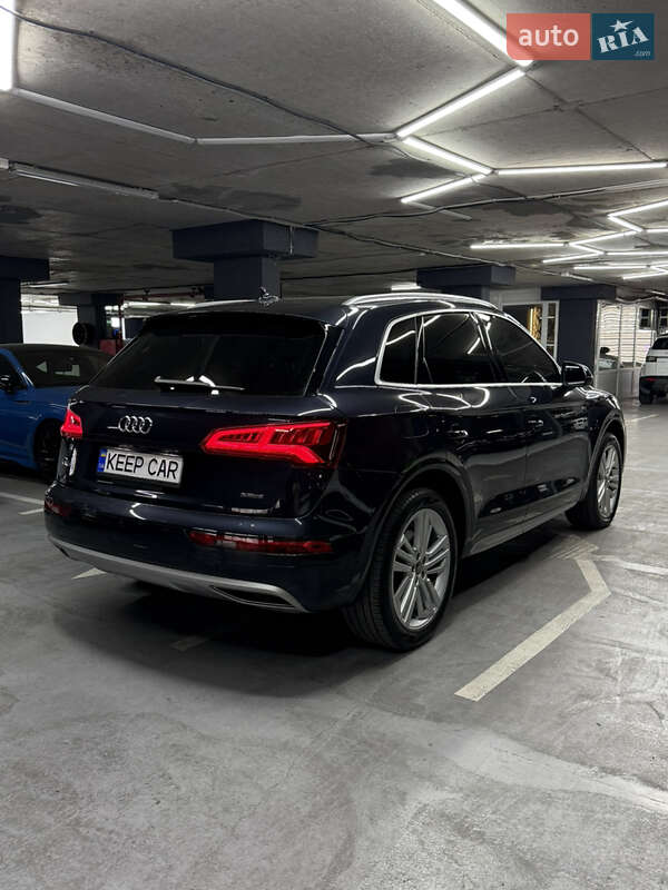 Внедорожник / Кроссовер Audi Q5 2019 в Одессе