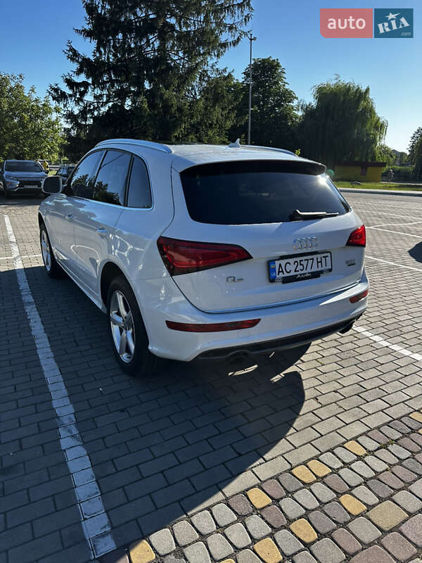 Внедорожник / Кроссовер Audi Q5 2016 в Луцке