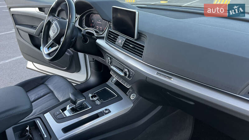 Внедорожник / Кроссовер Audi Q5 2018 в Львове