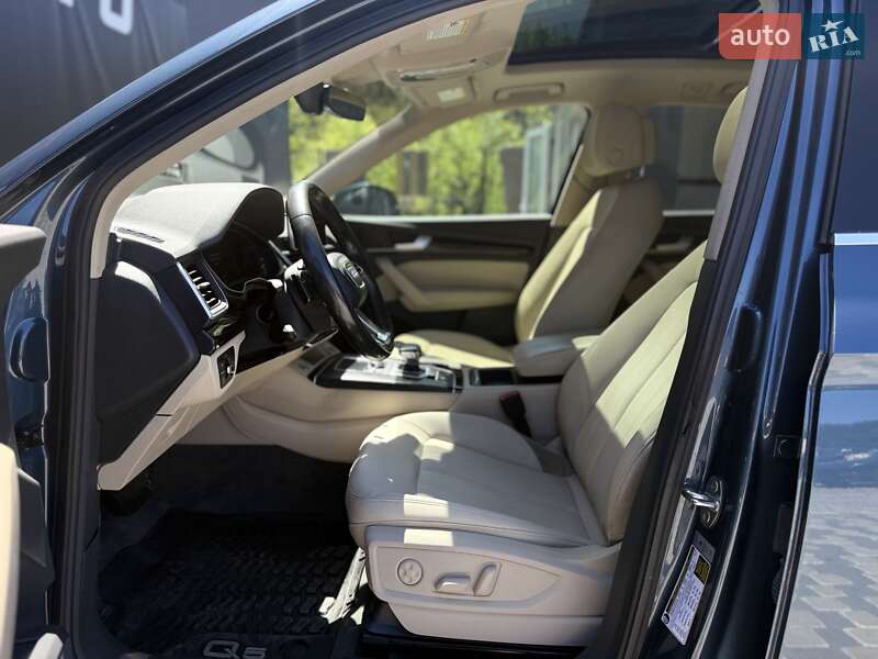 Внедорожник / Кроссовер Audi Q5 2018 в Львове
