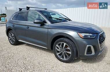 Внедорожник / Кроссовер Audi Q5 2022 в 
