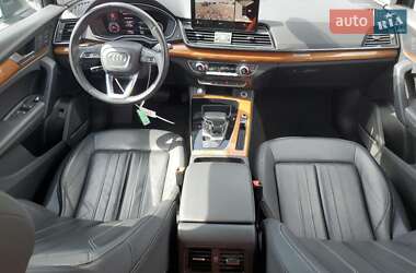 Внедорожник / Кроссовер Audi Q5 2022 в 