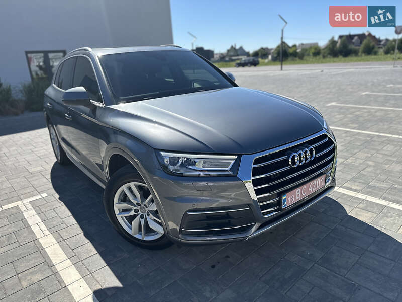 Внедорожник / Кроссовер Audi Q5 2020 в Луцке