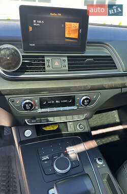 Внедорожник / Кроссовер Audi Q5 2020 в 