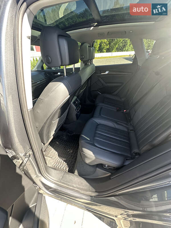Внедорожник / Кроссовер Audi Q5 2020 в Луцке