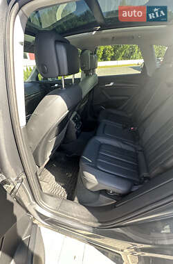 Внедорожник / Кроссовер Audi Q5 2020 в 