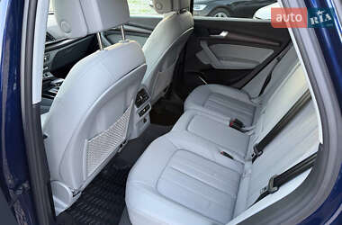 Внедорожник / Кроссовер Audi Q5 2022 в 