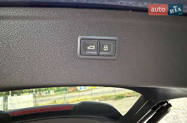 Внедорожник / Кроссовер Audi Q5 2022 в 