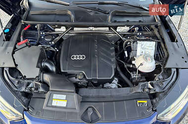 Внедорожник / Кроссовер Audi Q5 2022 в 