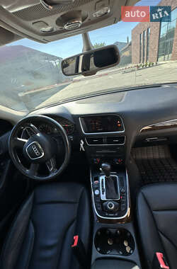 Внедорожник / Кроссовер Audi Q5 2012 в 