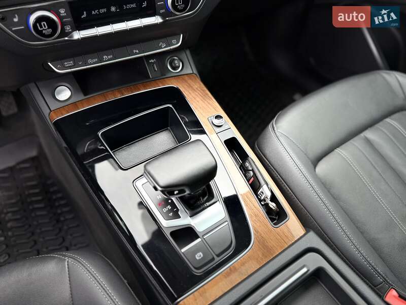 Внедорожник / Кроссовер Audi Q5 2022 в Львове
