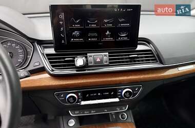 Внедорожник / Кроссовер Audi Q5 2022 в 