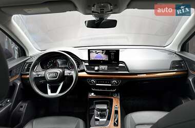 Внедорожник / Кроссовер Audi Q5 2022 в 