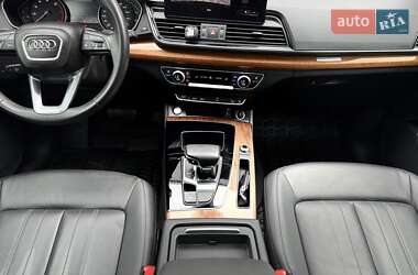 Внедорожник / Кроссовер Audi Q5 2022 в 