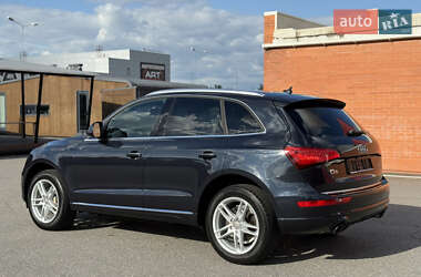 Внедорожник / Кроссовер Audi Q5 2016 в 