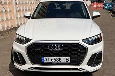 Внедорожник / Кроссовер Audi Q5 2022 в 