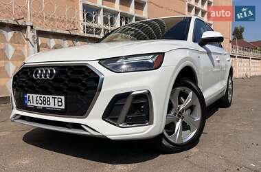 Внедорожник / Кроссовер Audi Q5 2022 в 