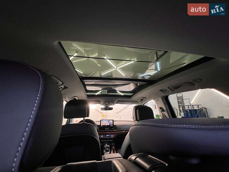 Позашляховик / Кросовер Audi Q5 2022 в Києві