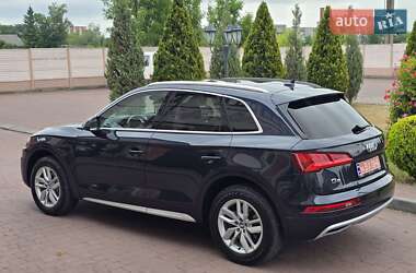 Внедорожник / Кроссовер Audi Q5 2019 в 