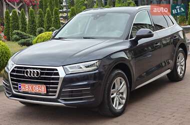 Внедорожник / Кроссовер Audi Q5 2019 в 