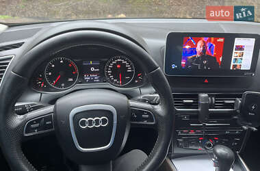 Внедорожник / Кроссовер Audi Q5 2010 в 