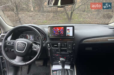 Внедорожник / Кроссовер Audi Q5 2010 в 