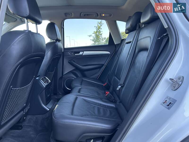 Позашляховик / Кросовер Audi Q5 2013 в Львові