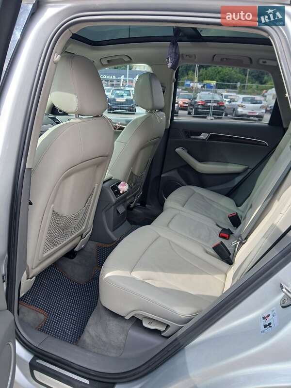 Позашляховик / Кросовер Audi Q5 2011 в Полтаві