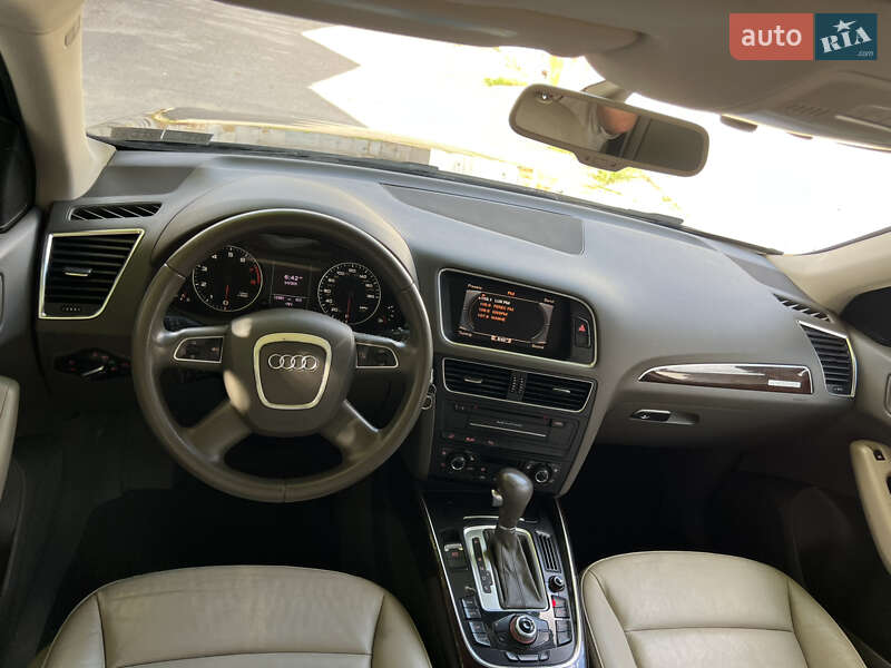 Внедорожник / Кроссовер Audi Q5 2012 в Киеве