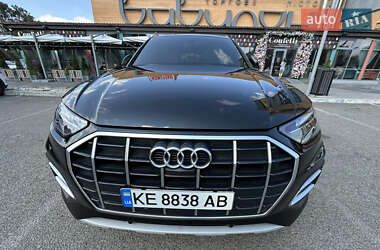 Внедорожник / Кроссовер Audi Q5 2022 в 