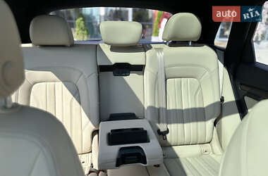 Внедорожник / Кроссовер Audi Q5 2022 в 