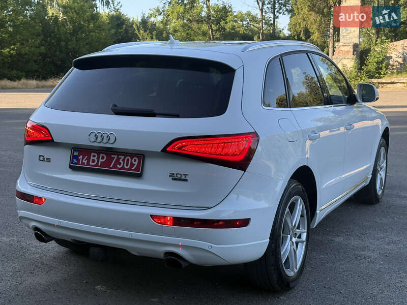 Внедорожник / Кроссовер Audi Q5 2015 в Самборе