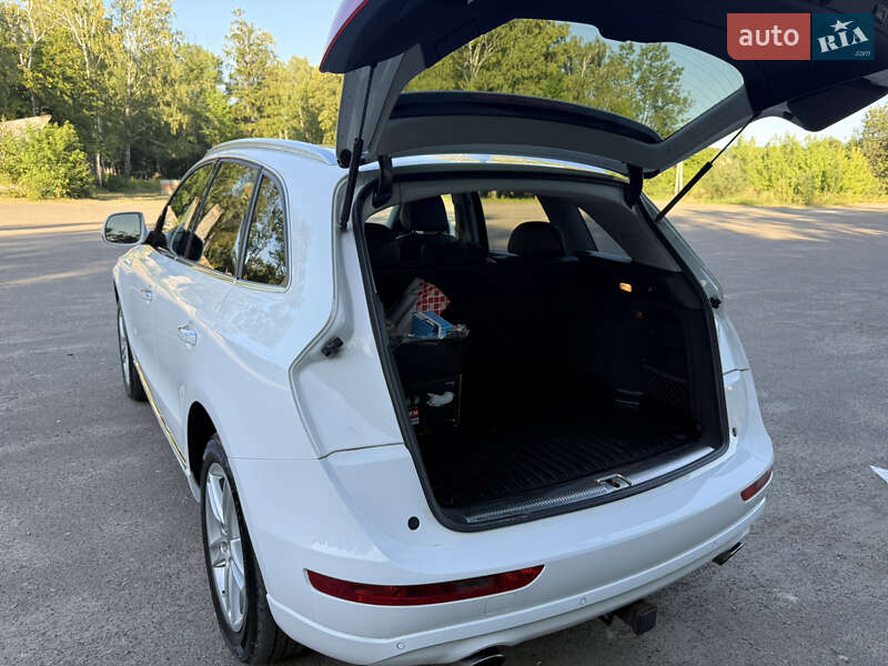 Внедорожник / Кроссовер Audi Q5 2015 в Самборе