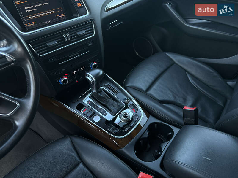 Внедорожник / Кроссовер Audi Q5 2015 в Самборе