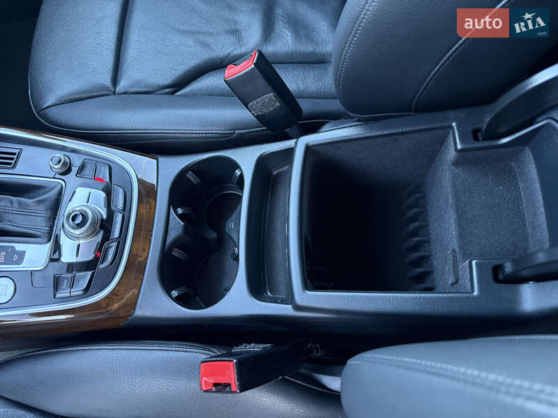 Внедорожник / Кроссовер Audi Q5 2015 в Самборе