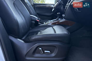 Внедорожник / Кроссовер Audi Q5 2015 в 