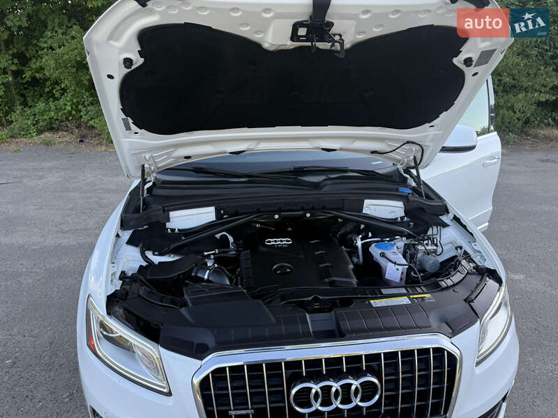 Внедорожник / Кроссовер Audi Q5 2015 в Самборе