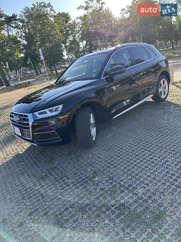 Внедорожник / Кроссовер Audi Q5 2017 в Мукачево фото 3 Внедорожник / Кроссовер Audi Q5 2017 в Мукачево