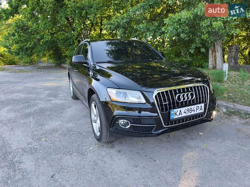 Внедорожник / Кроссовер Audi Q5 2016 в Обухове