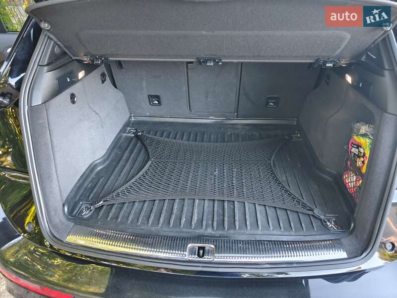 Внедорожник / Кроссовер Audi Q5 2016 в Обухове