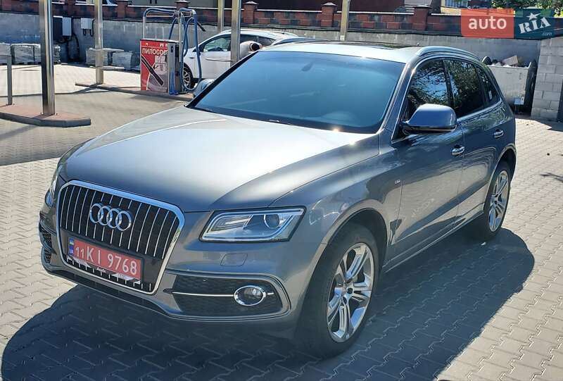 Позашляховик / Кросовер Audi Q5 2015 в Рівному