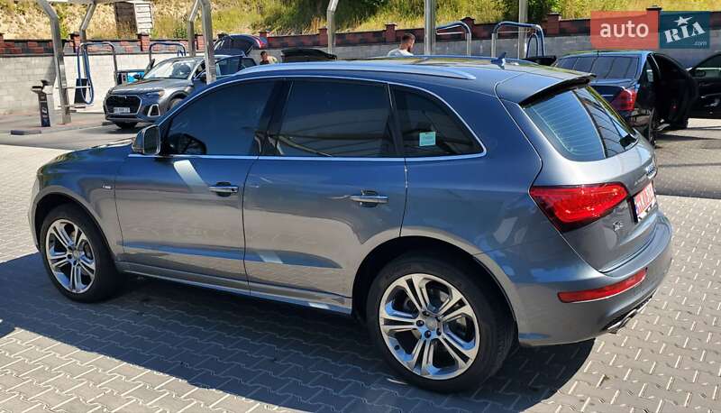 Позашляховик / Кросовер Audi Q5 2015 в Рівному