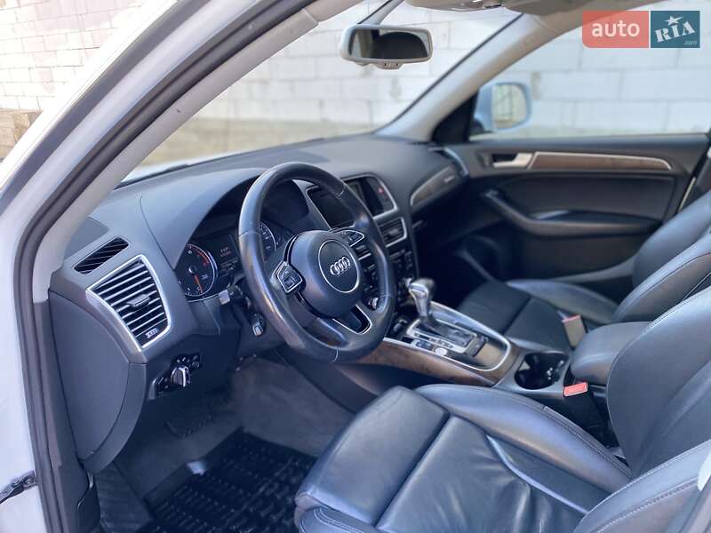 Внедорожник / Кроссовер Audi Q5 2014 в Хусте
