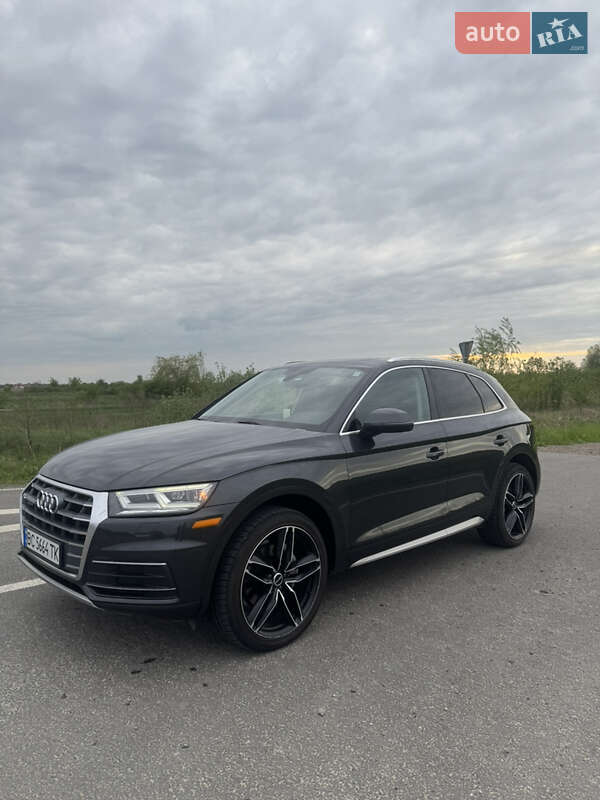 Внедорожник / Кроссовер Audi Q5 2017 в Львове