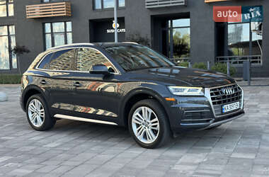 Позашляховик / Кросовер Audi Q5 2017 в Києві