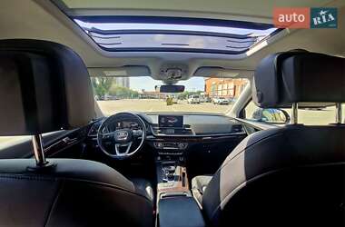 Позашляховик / Кросовер Audi Q5 2017 в 