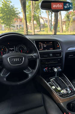 Позашляховик / Кросовер Audi Q5 2016 в 