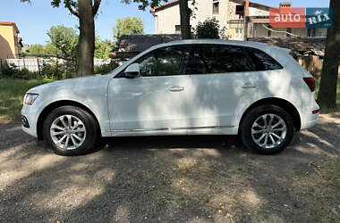 Позашляховик / Кросовер Audi Q5 2016 в 